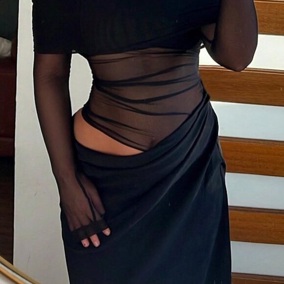 Black Elegant Women's Off-Shoulder Mesh Hollow-Out Long Sexy Bodycon Dress - Picture 5 of 7